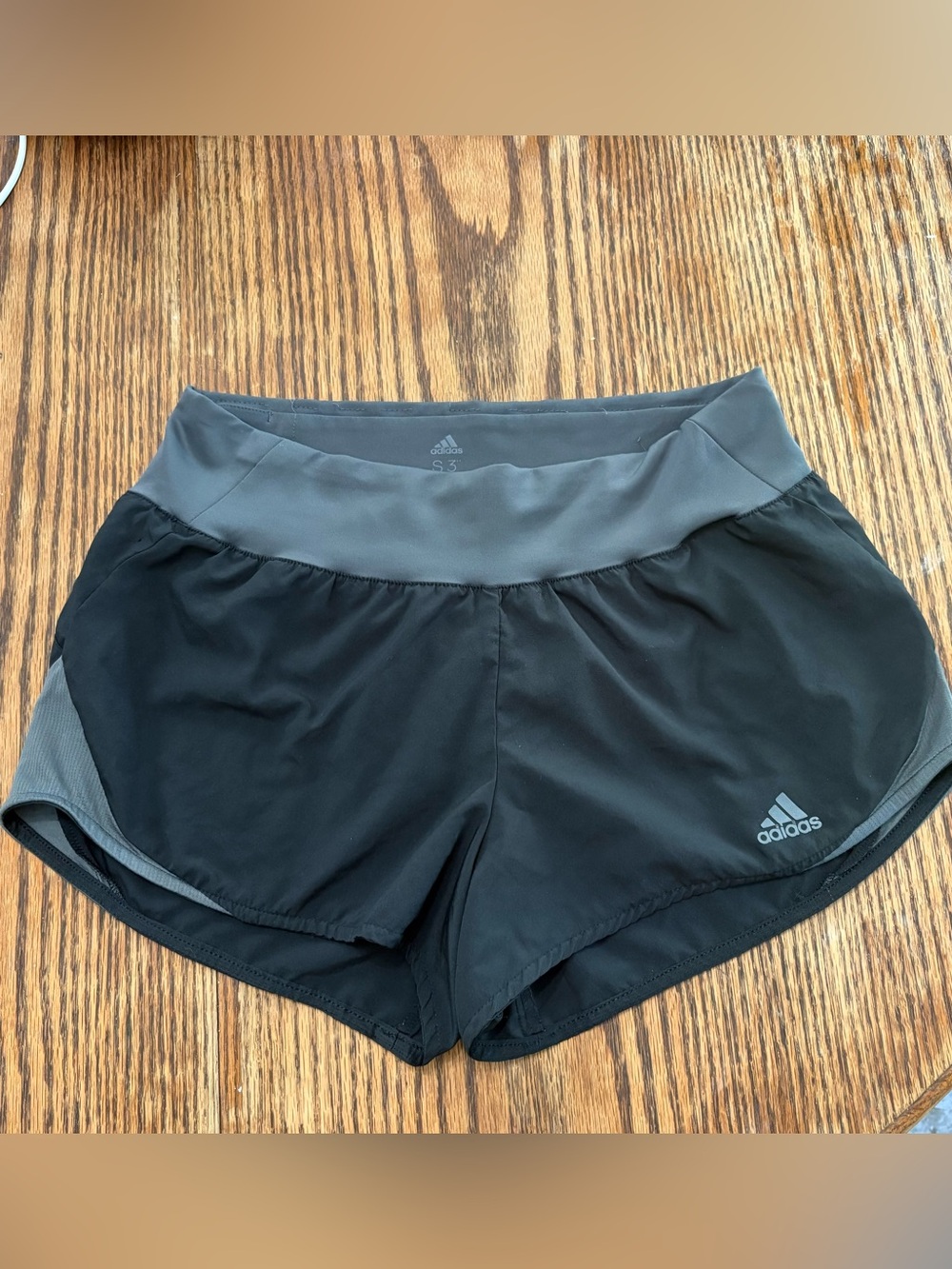 Ladies Sz S adidas shorts